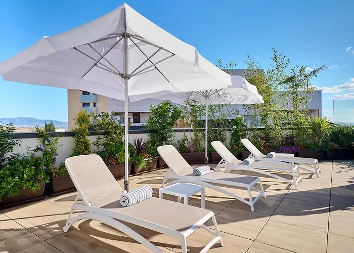 Apartamentos Luna Suites Granada