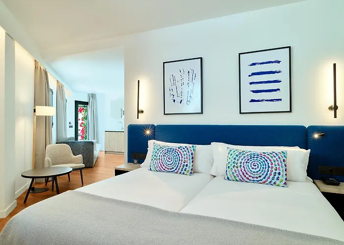 Apartamentos Luna Suites Granada